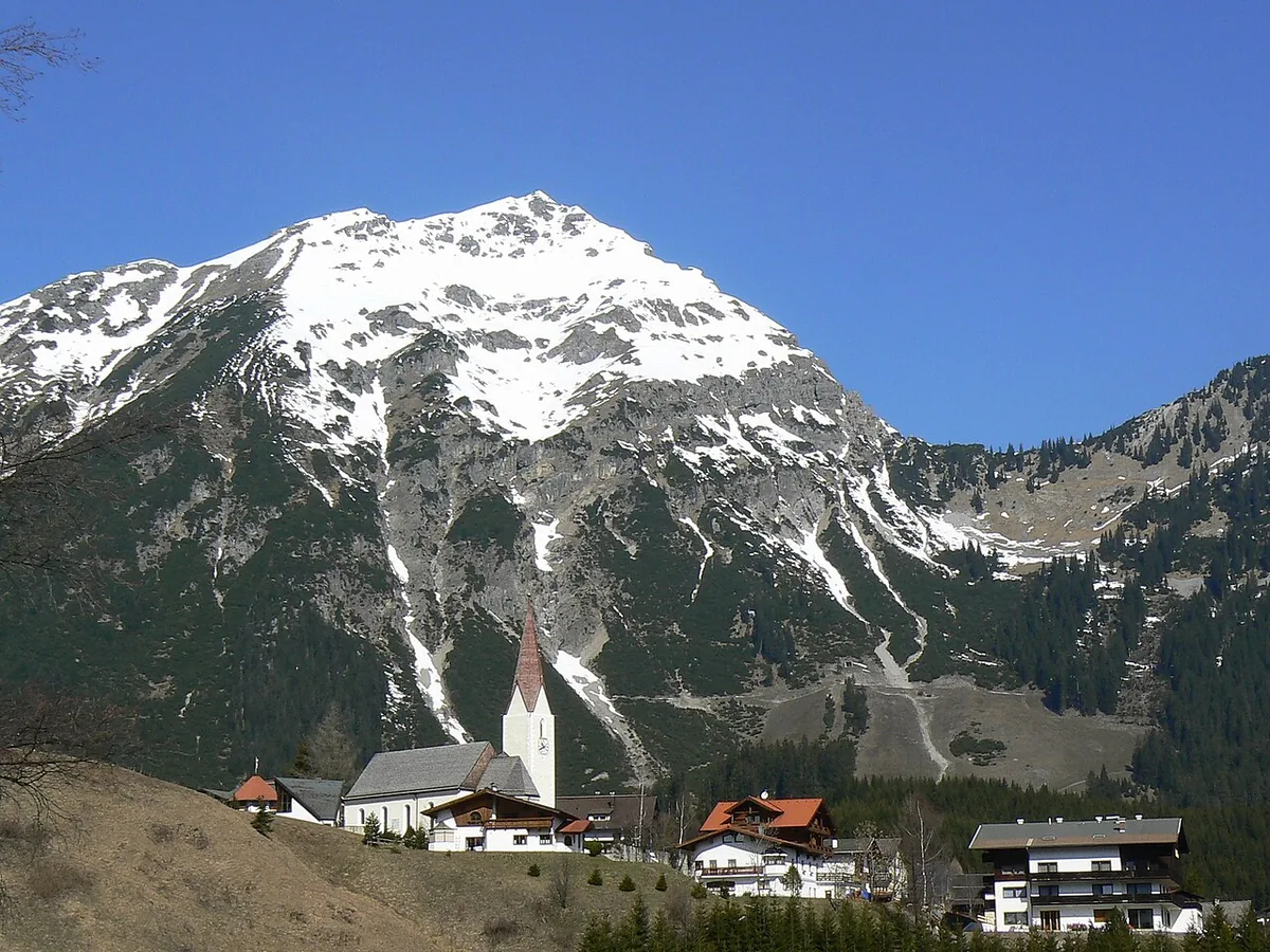 Berwang, Autriche. Photo : T.M.O.F. (CC BY-SA 2.0) ; redimensionnée et convertie en WebP.