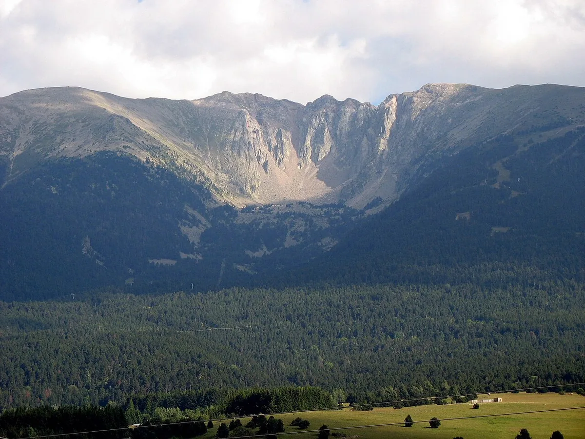 Cambre d'Aze, France. Photo : PePeEfe (CC BY-SA 3.0) ; redimensionnée et convertie en WebP.