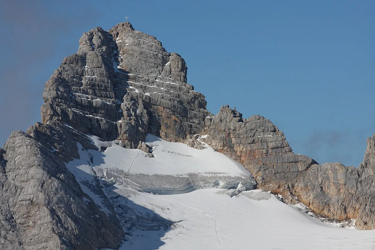 Dachstein, Autriche. Photo : Ewald Gabardi (CC BY-SA 3.0) ; redimensionnée et convertie en WebP.