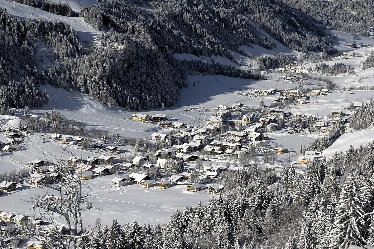 Kleinarl, Autriche. Photo : Markus Leupold-Löwenthal (CC BY-SA 3.0) ; redimensionnée et convertie en WebP.