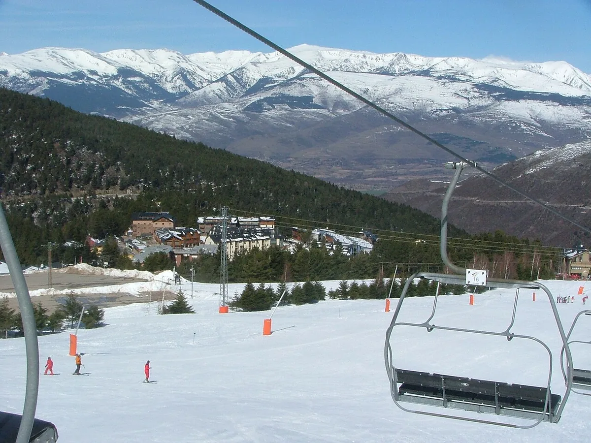 La Molina, Espagne. Photo : Antonio De Lorenzo (CC BY 2.5) ; redimensionnée et convertie en WebP.