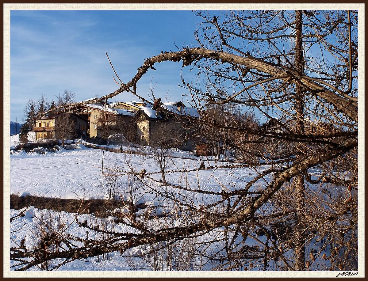 Sansicario, Italie. Photo : patano (CC BY-SA 3.0) ; redimensionnée et convertie en WebP.