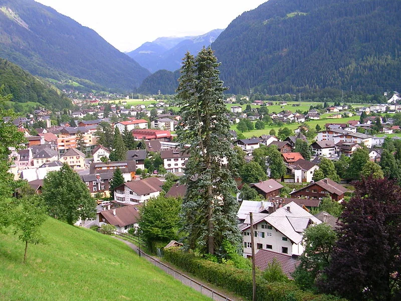 Schruns, Autriche. Photo : Giacomo1970 (CC BY-SA 3.0) ; redimensionnée et convertie en WebP.