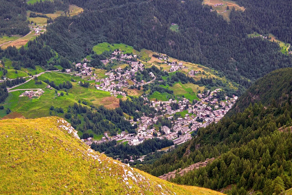 Valtournenche, Italie. Photo : Guillaume Baviere (Giåm) (CC BY 2.0) ; redimensionnée et convertie en WebP.